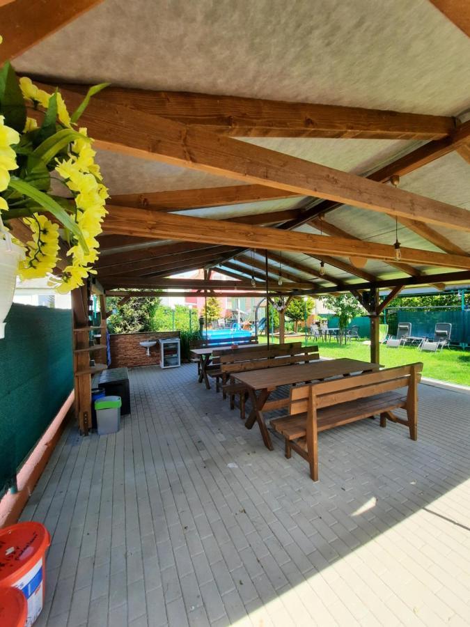 Apartman Sen Petrov Экстерьер фото